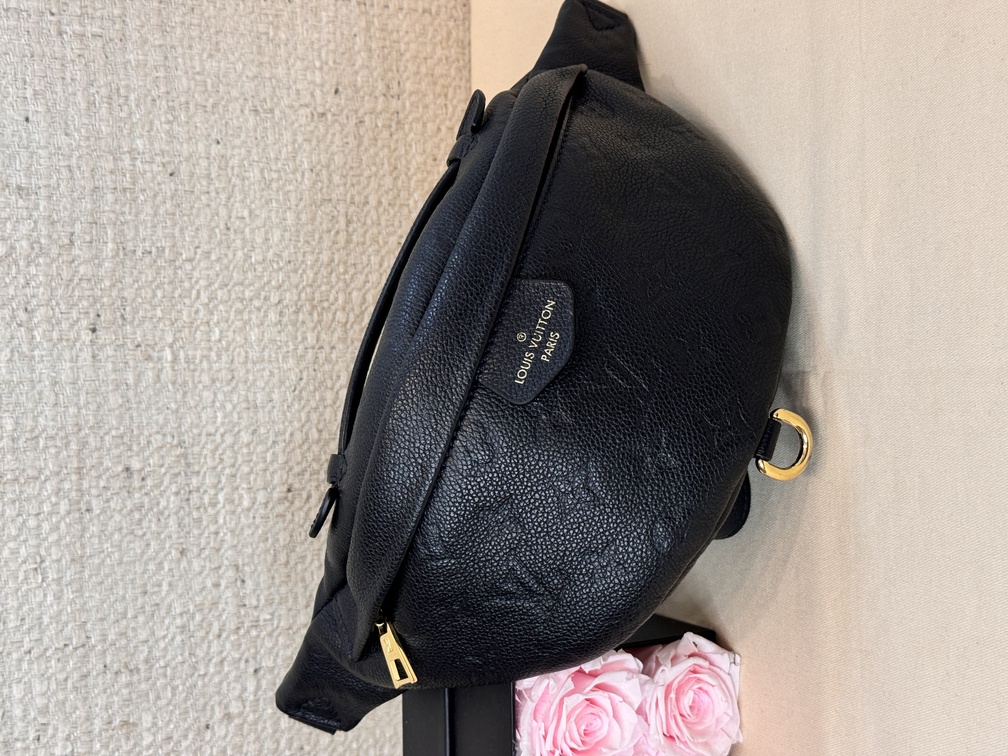 Bumbag lv black outlet